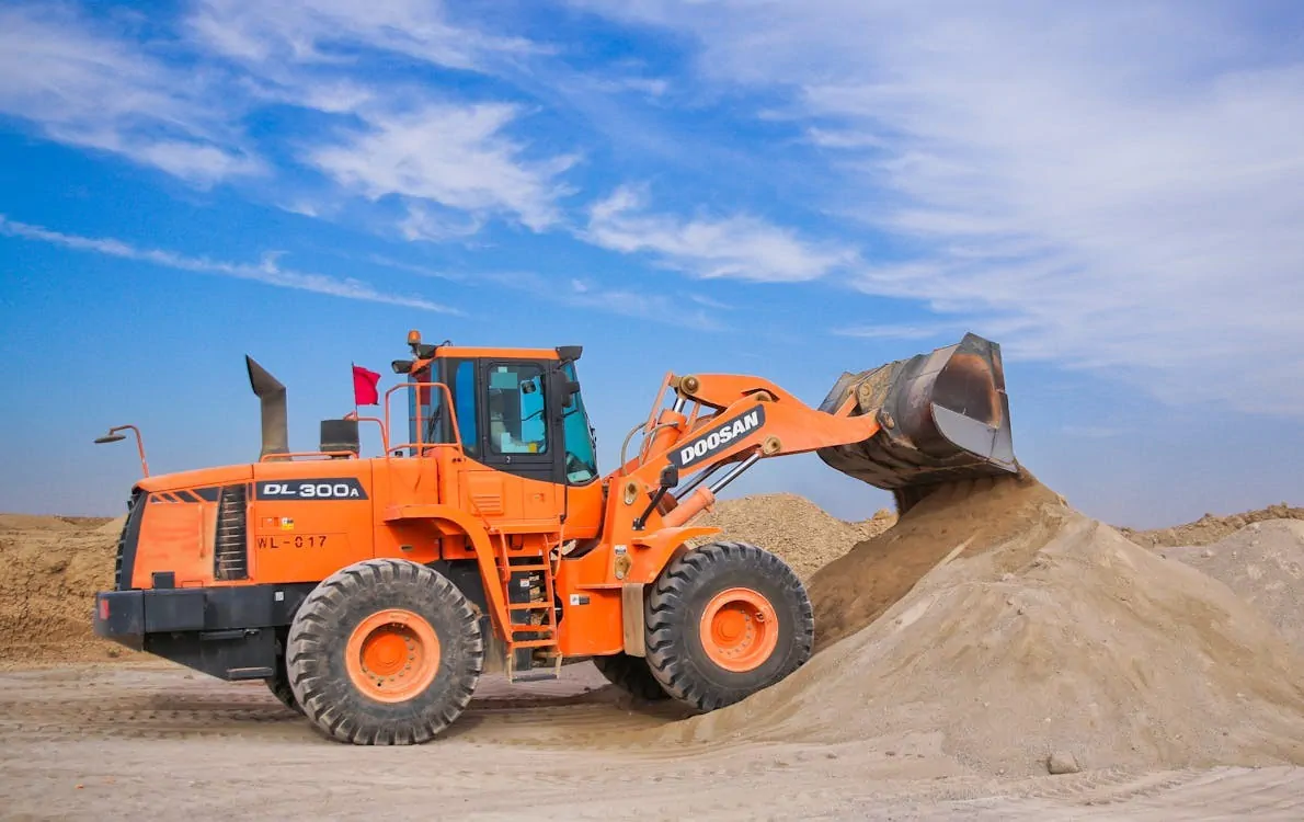 Loaders - Earthmoving Machinery